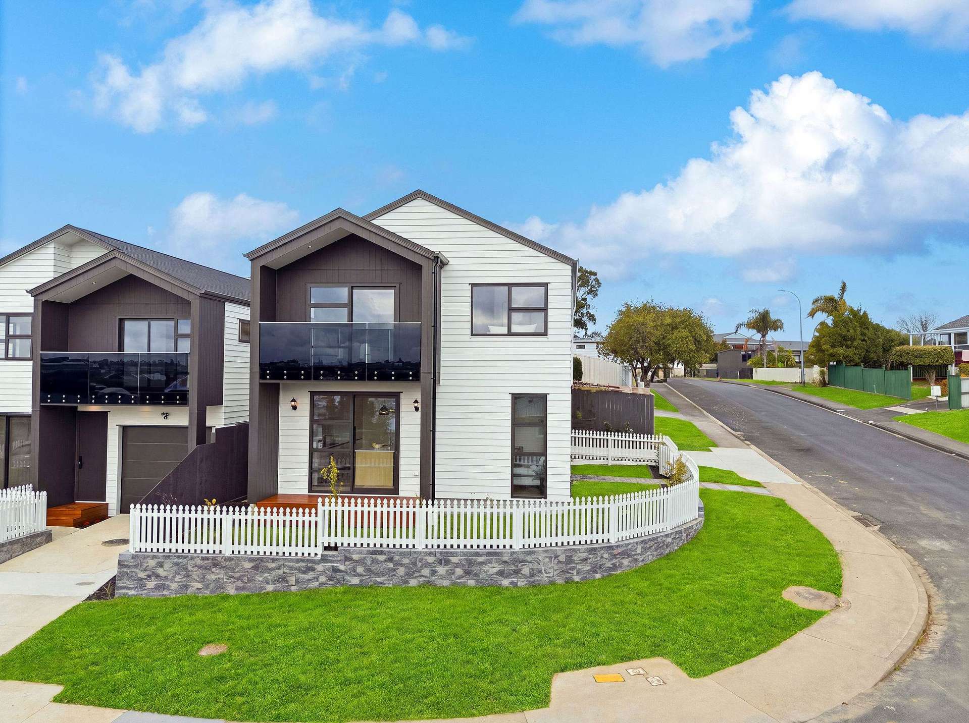 Lots 1-3/80 Bruce Road Glenfield_0