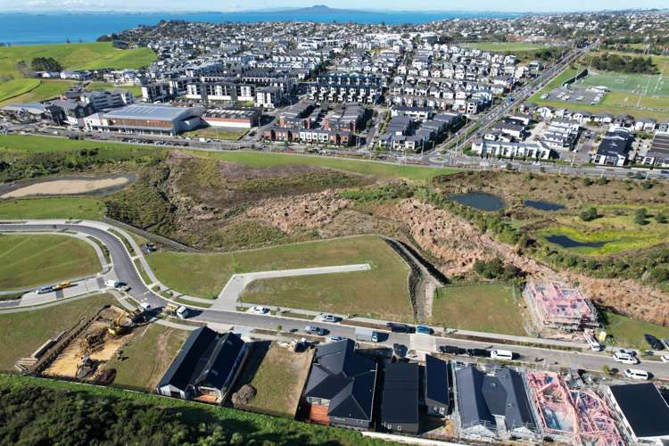 4 & 12 Humenga Place Long Bay_6