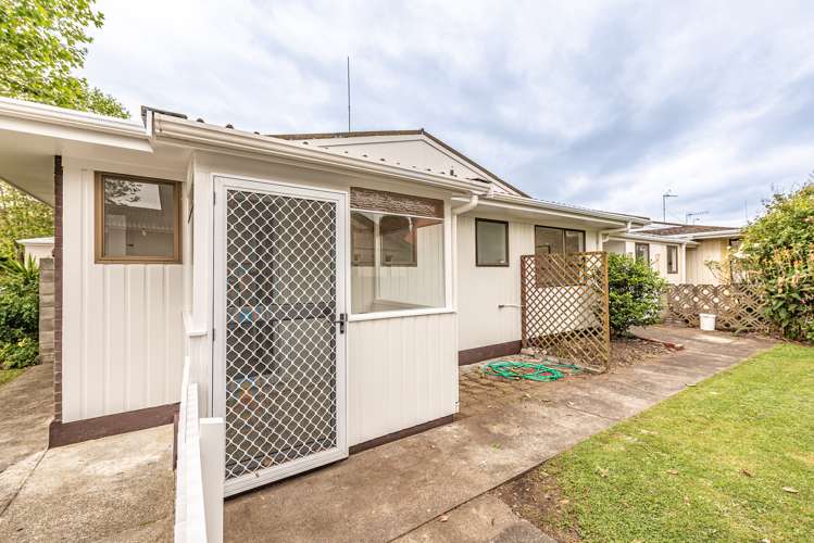 2 Parkes Avenue Saint Johns Hill_16