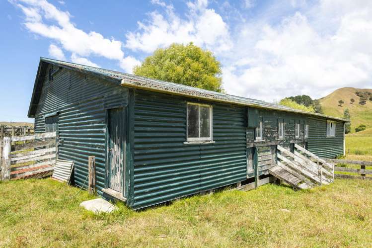 285 Waiomoko Road Whangara_34