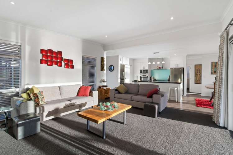 8 Celmisia Retreat Papamoa Beach_9