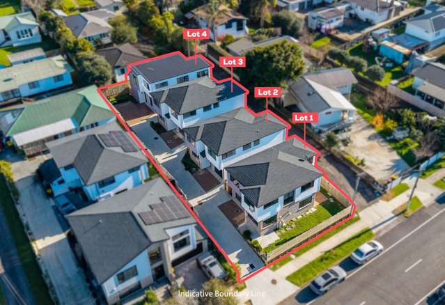 5 Beds 2 Baths House