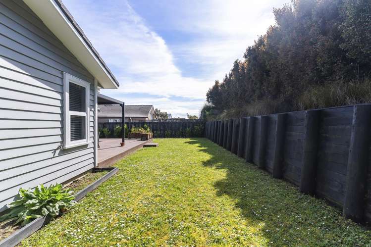 146 Eighth View Avenue Beachlands_24
