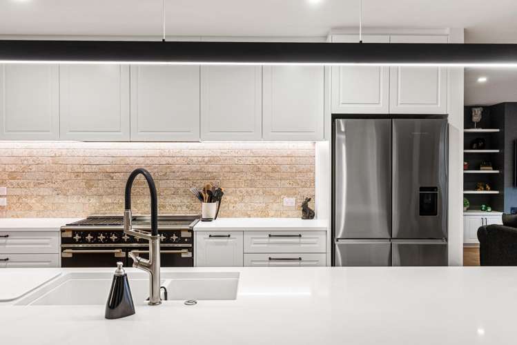 62 Carnaveron Drive Lincoln_8