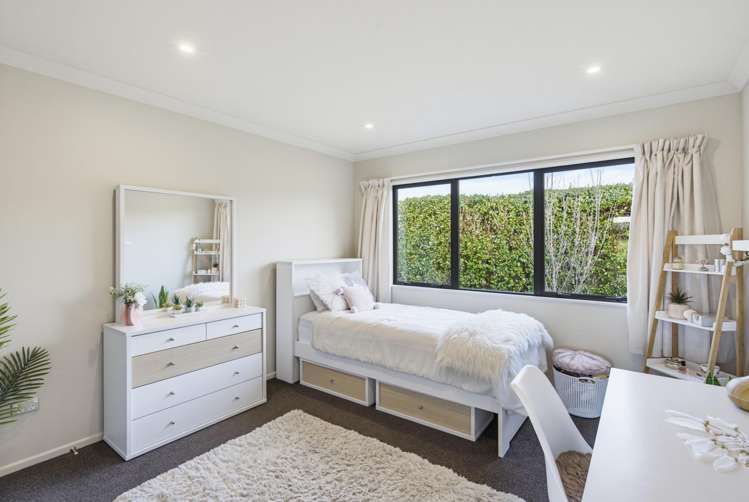 8 Rae Lane Paraparaumu Beach_22