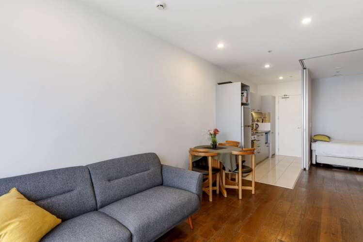 1204/135 Vincent Street City Centre_4