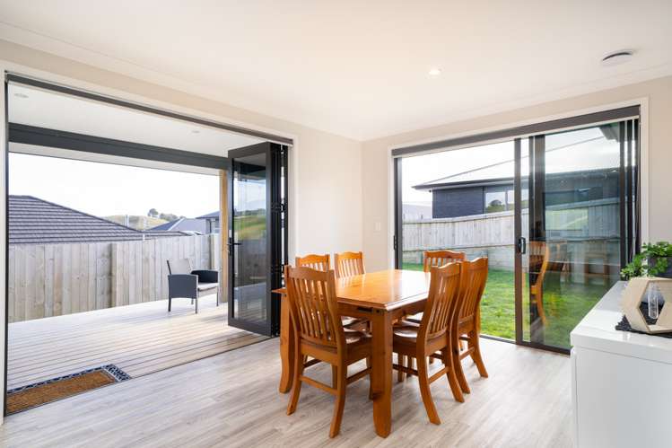 199 Ballintoy Park Drive Welcome Bay_5