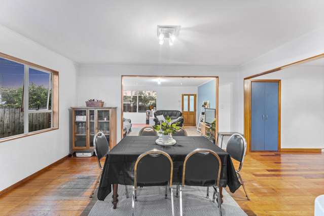 123 Universal Drive Henderson_4