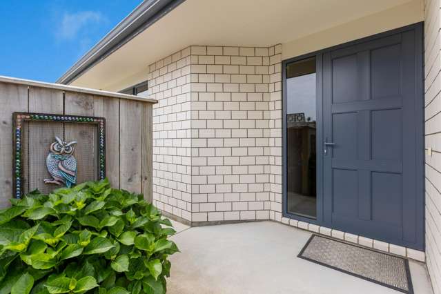 Modern, brick and a great layout!