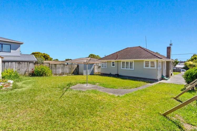 4 Duncan Avenue Te Atatu South_24