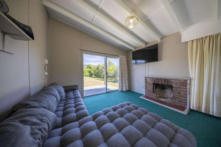 36 Home Street Manapouri_8