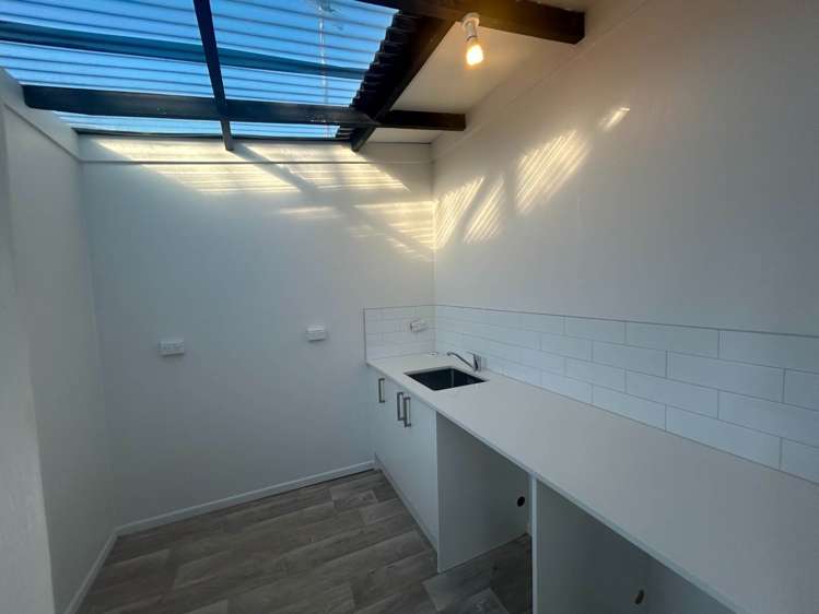 19 Jellicoe Road Murrays Bay_15