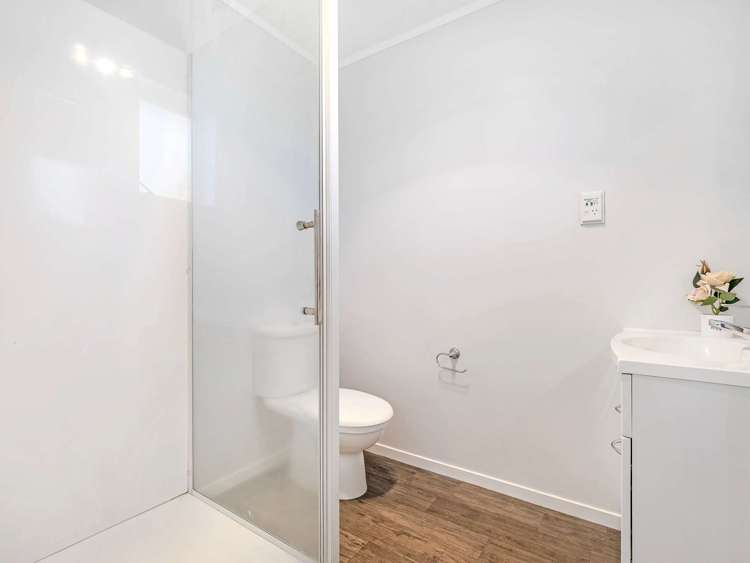 15 May Road Mangakakahi_5