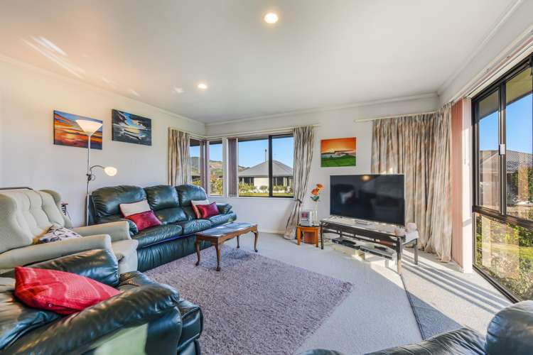 1 Kate Edger Place_1