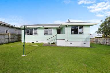 38 Burundi Ave_1