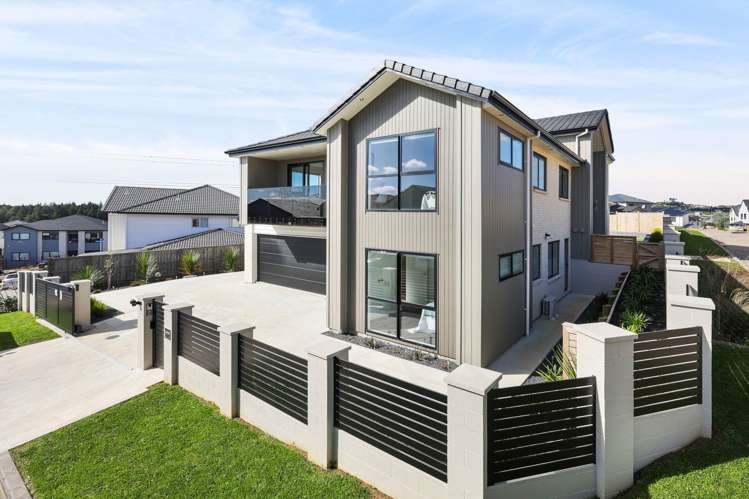 17 Ballyalton Crescent Flat Bush_28