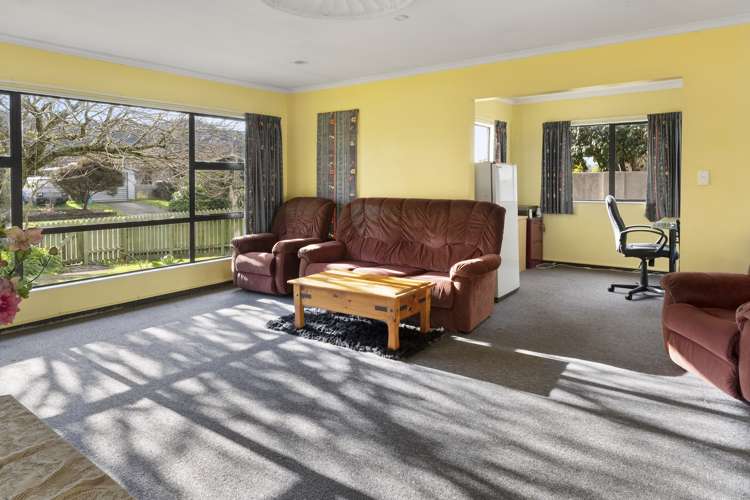 19 Lord Auckland Road Wakefield_5