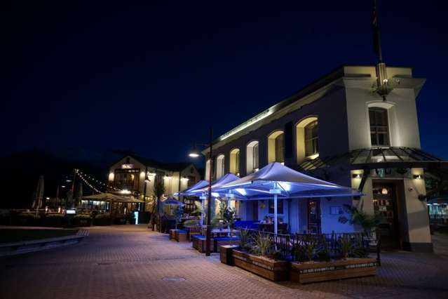 88 Beach Street Town Centre_1