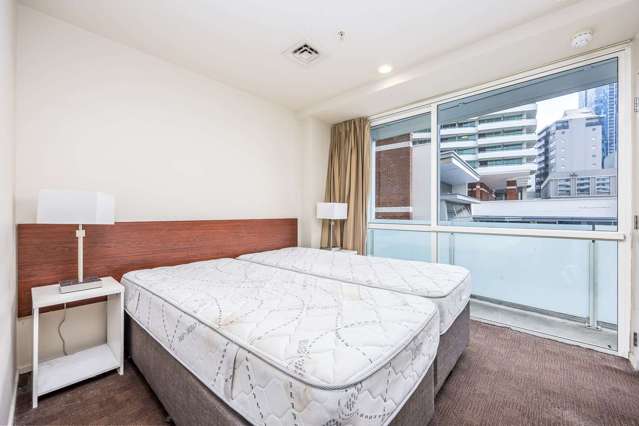 717/10 Waterloo Quadrant Auckland CBD_1