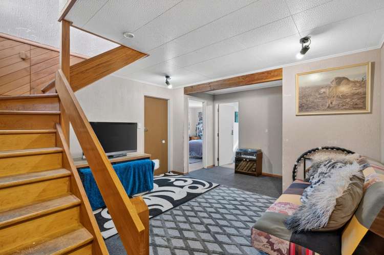 9 Farnham Drive Richmond_15