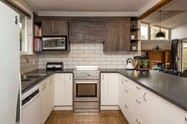 8 Otaki Place North New Brighton_1