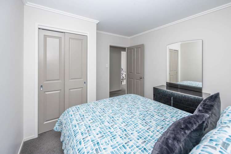 54 Farnborough Drive Nawton_15