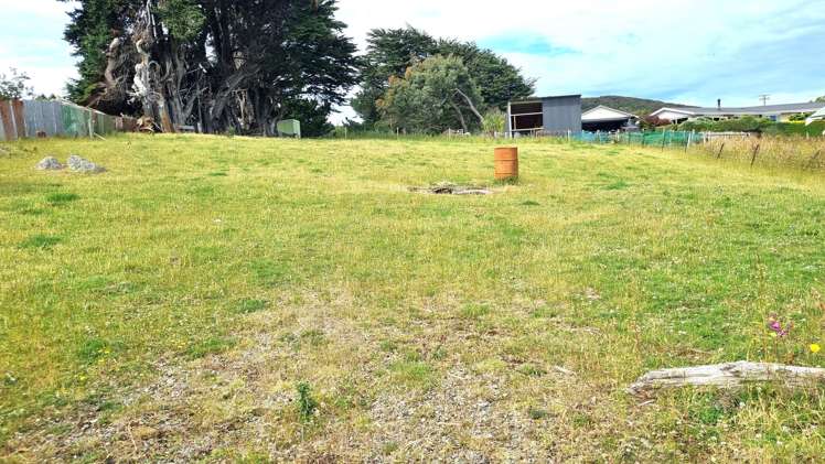 99 Orepuki Riverton Highway Riverton_23