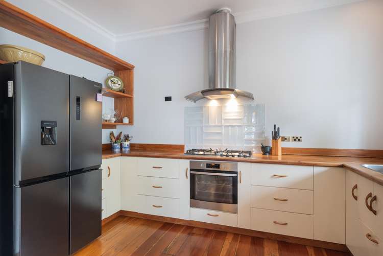 1 Hadfield Street Otaki_17