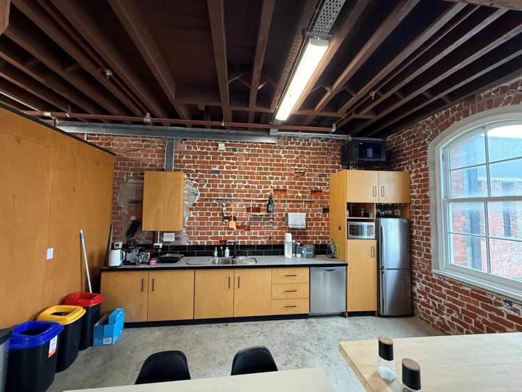 2/14 Wise Street Addington_7