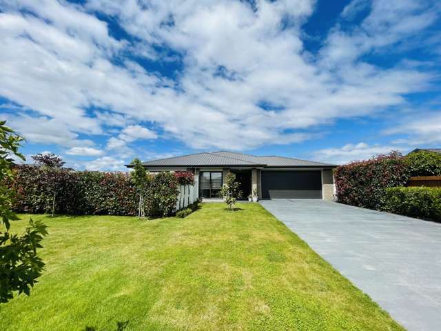 8 James Caird Lane Wigram_1