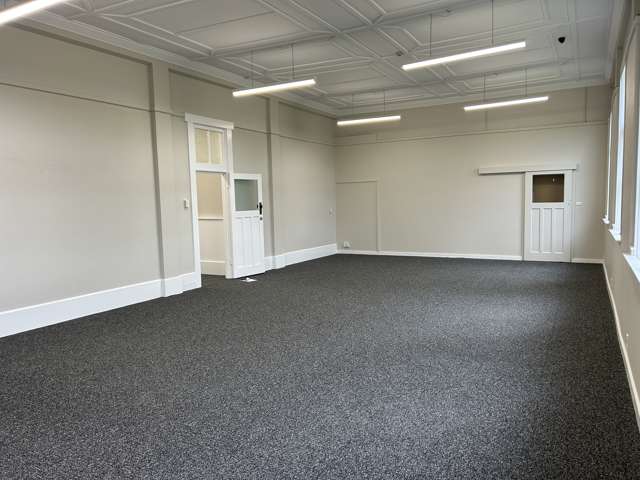 Professional Space, Ready to Occupy