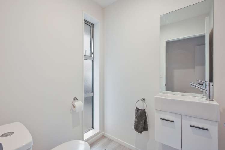 4/100 Main North Road Papanui_11