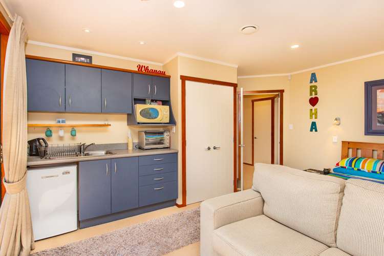 8 Three Streams Road Raglan_13