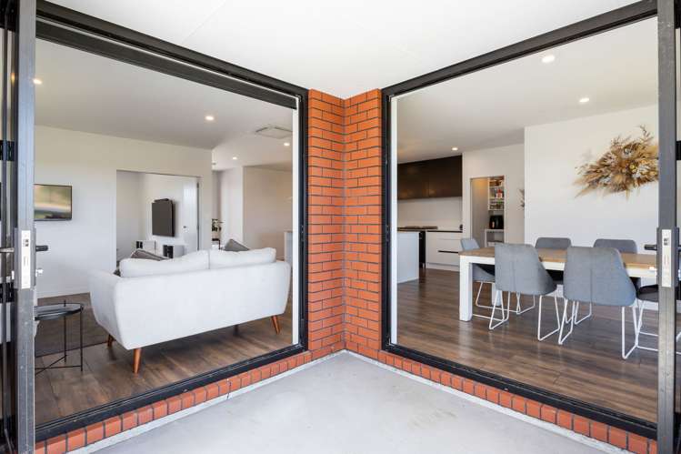 7 Hyatt Close Leamington_12