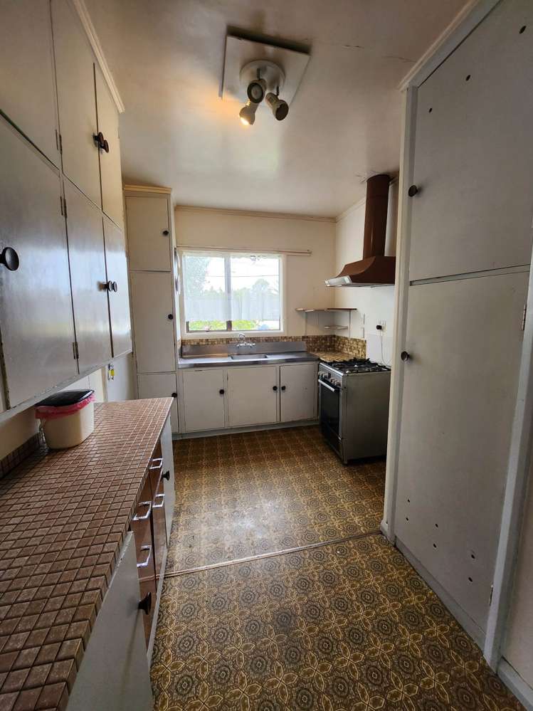 9 Wicklow Road Narrow Neck_11