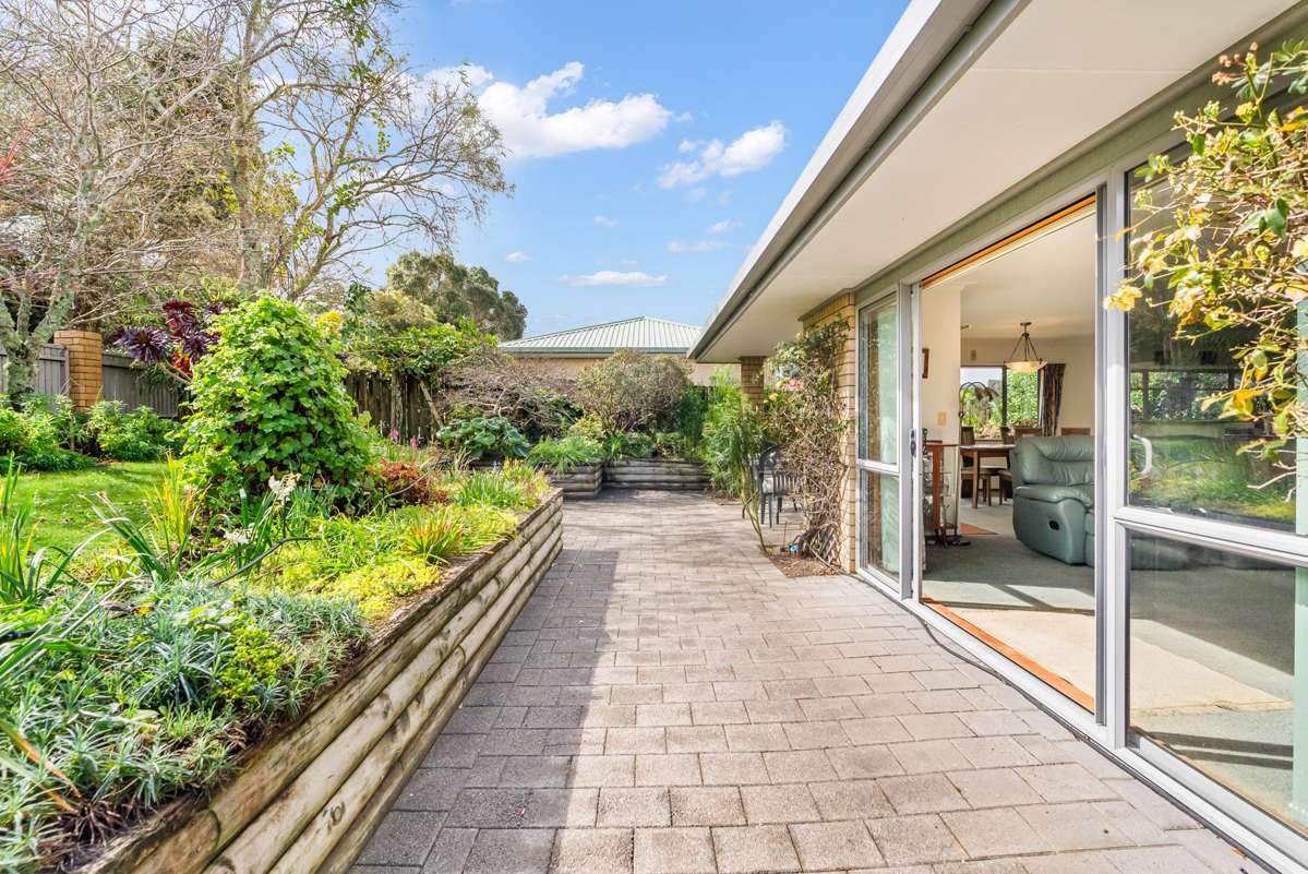 7 Carver Close_2