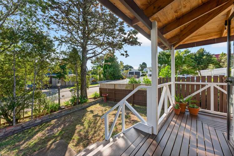 2/36 Gatman Street Birkdale_2