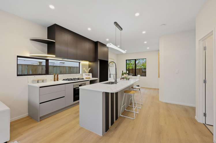 Lot 2-5/44 Bradbury Road Botany Downs_11