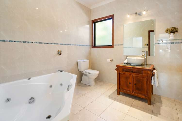 6 Merlin Close Huntington_28