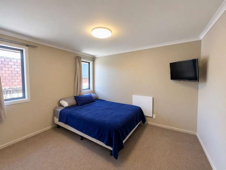 1/27 Hogan Street 1074_1