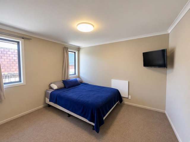 1/27 Hogan Street 1074_1