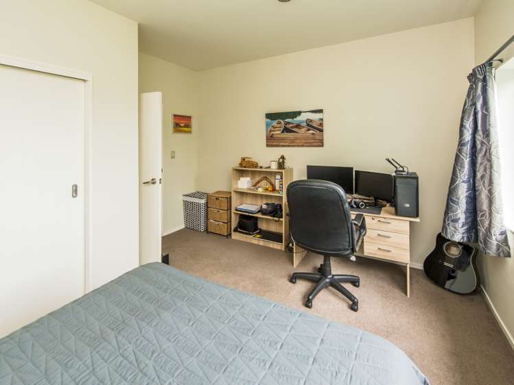 20 Lithgow Drive Otamatea_21