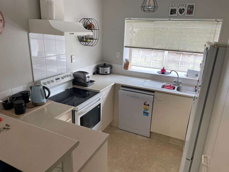 12 Settlers Cove Manurewa_4