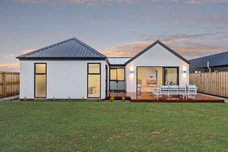 16 Greenslade Drive Lincoln_14