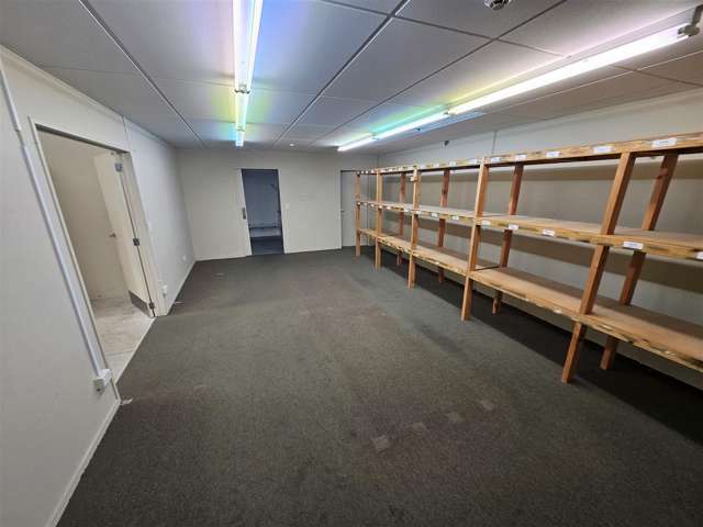 4/11 Orbit Drive Rosedale_4