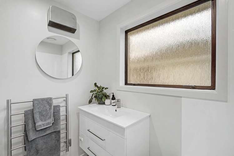 53 Kowhai Avenue Hargest_14