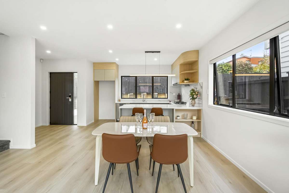 106 Langana Avenue_1