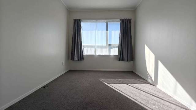 2/320 Pakuranga Road Pakuranga Heights_4