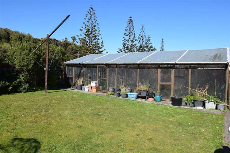 232 Sewell Street Hokitika_16