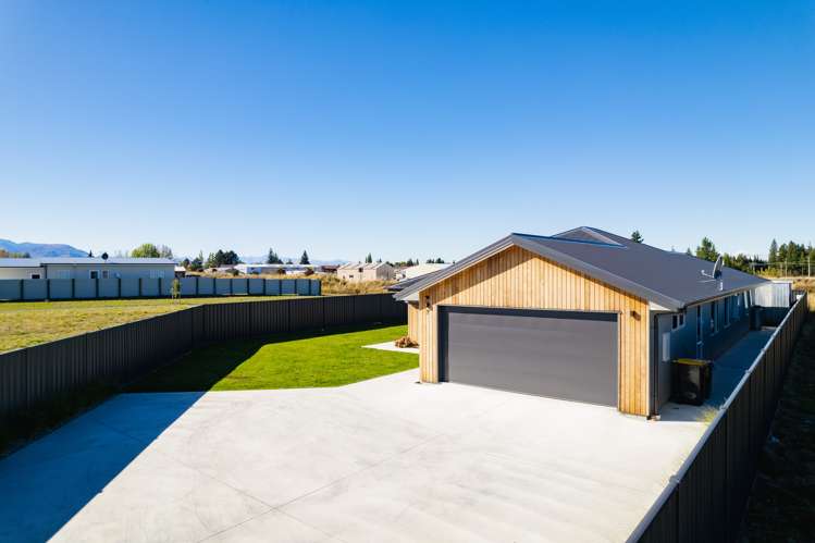 7 Aoraki Crescent Twizel_2